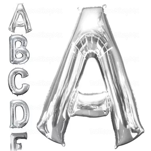 Letras grandes en plata