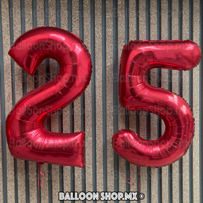 Números grandes en rojo