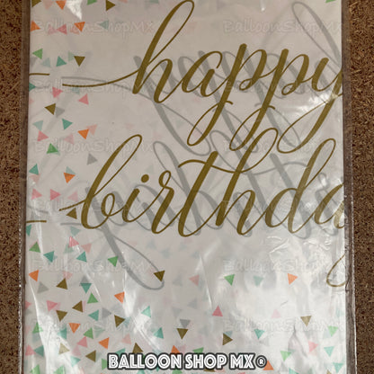 Mantel cumpleaños triángulos