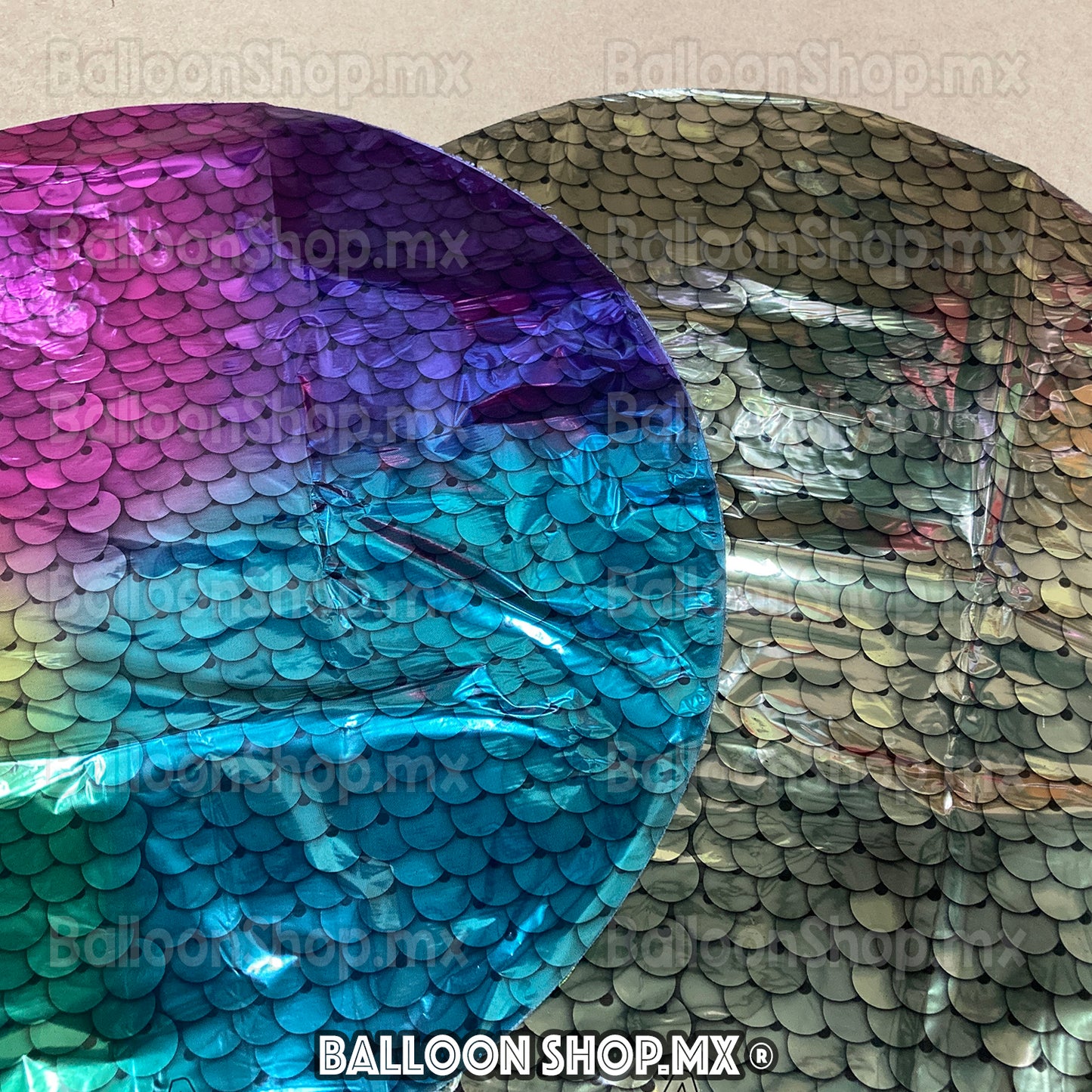 Redondo escamas doradas