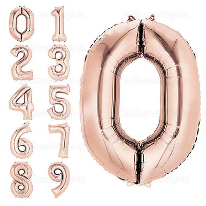 Números grandes en oro rosa