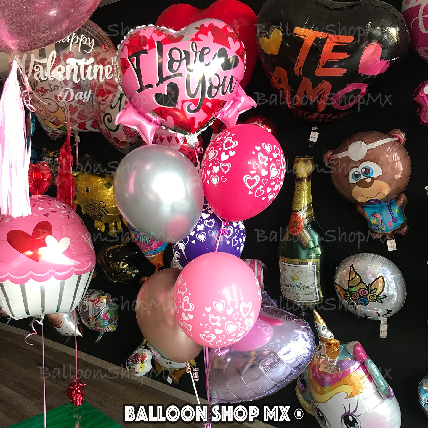 Corazón holográfico lila