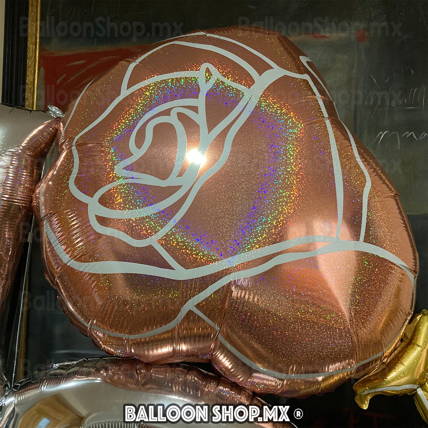 Rosa holográfica gigante