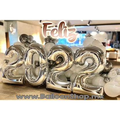 Números gigantes en plata