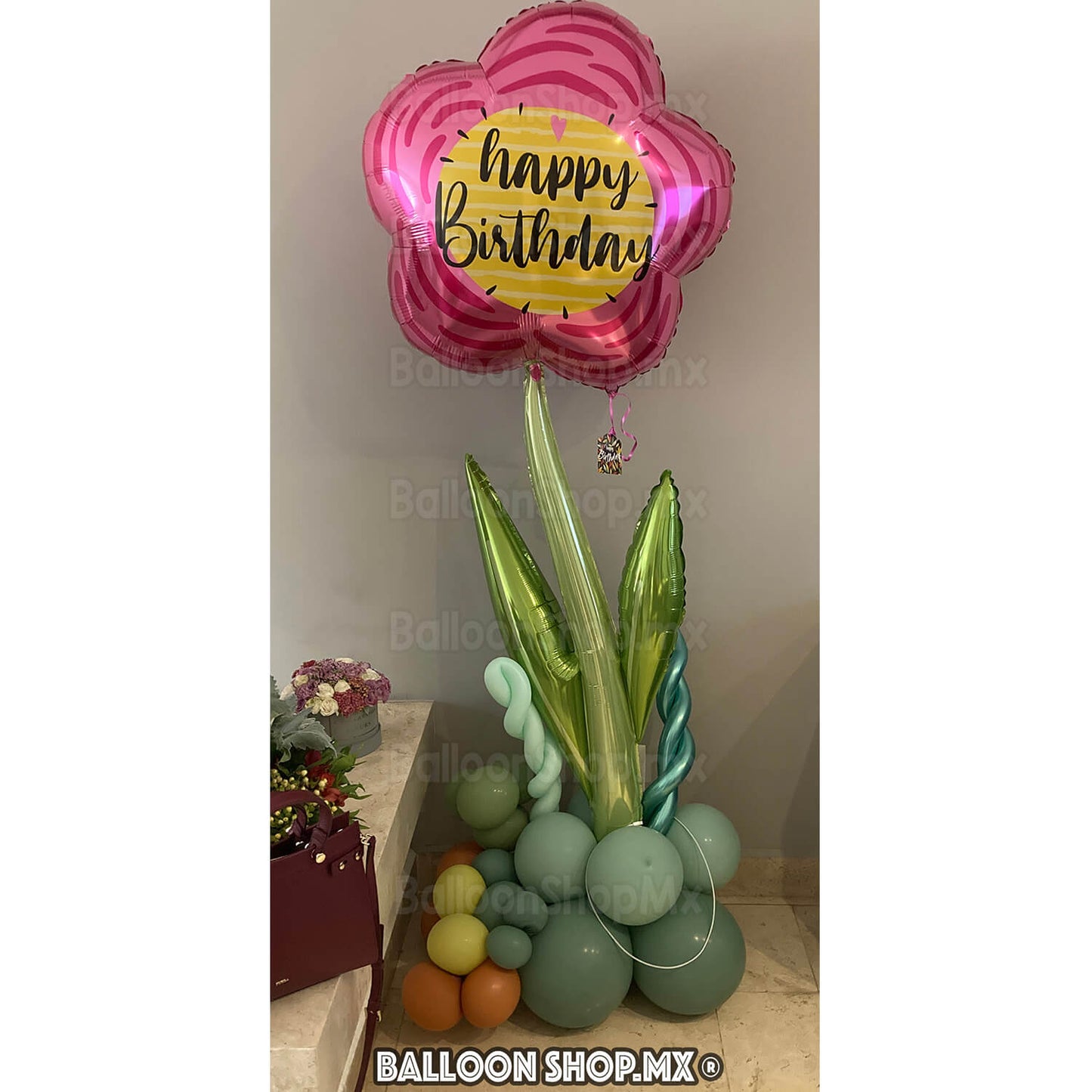 Flor gigante color rosa