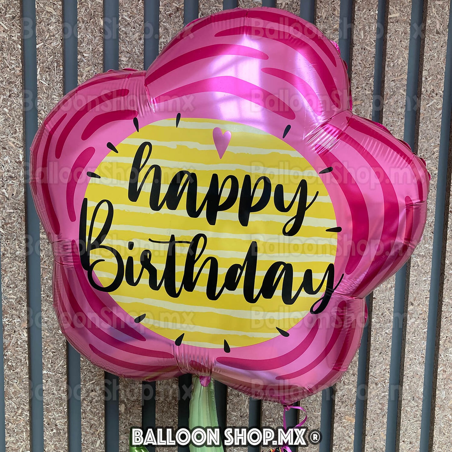 Flor gigante color rosa