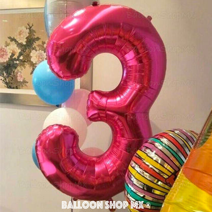 Números grandes en rosa